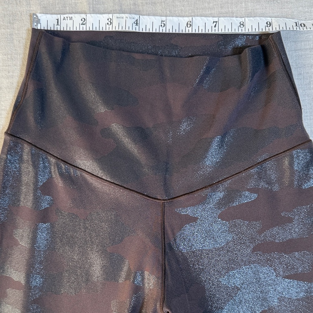 Aerie Black Camo High-Waisted Leggings shimmer CUTE